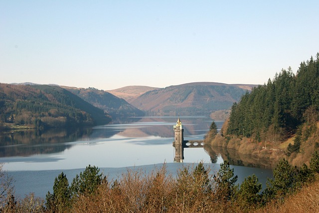 Helicopter tour Lake Vyrnwy